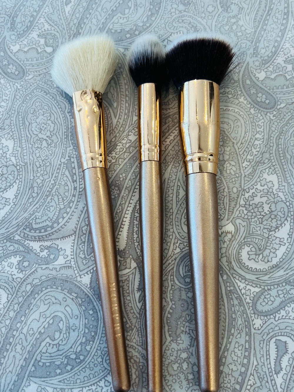 Set of 3 Gold-Tone Makeup Brushes with Mixed Bristles